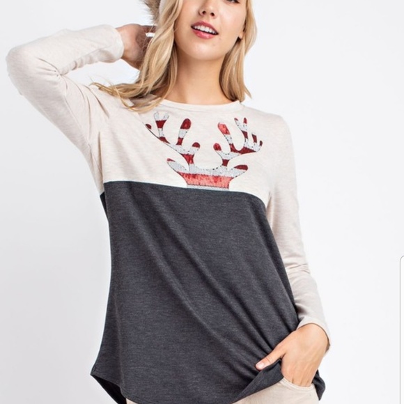 Reindeer Top - Picture 2 of 3